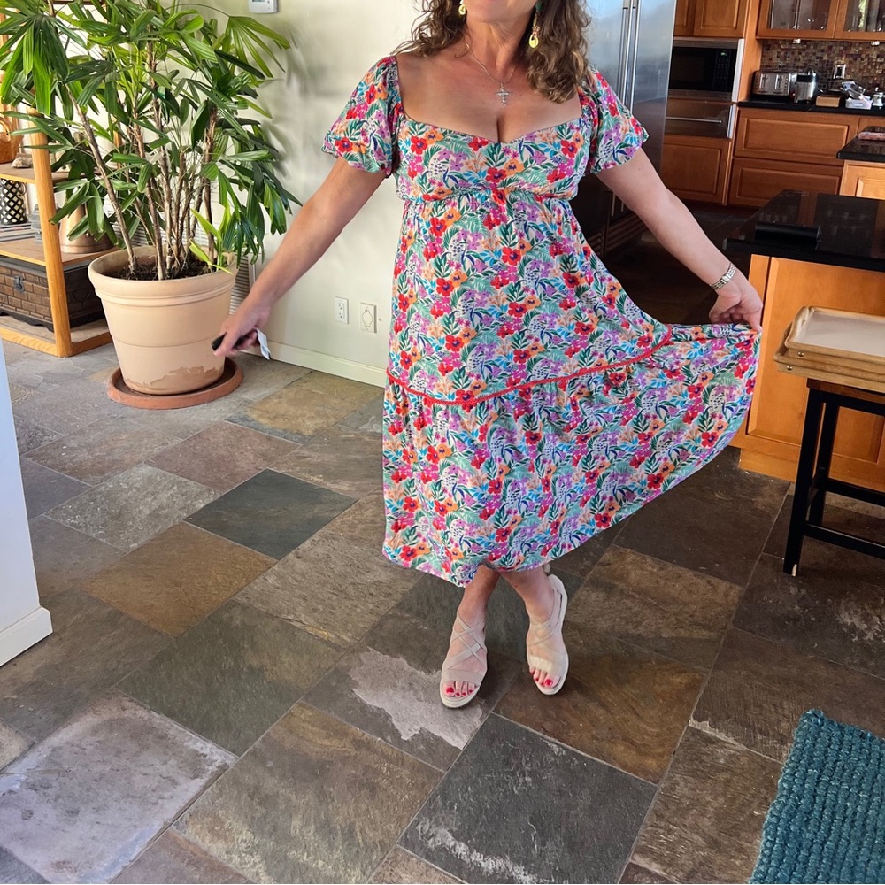 Lost and Wander mid length floral dress with sweet heart neckline.